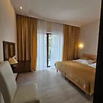 Korona 3*
