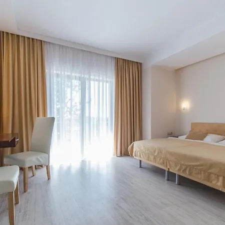 Korona Vendégház Rewal