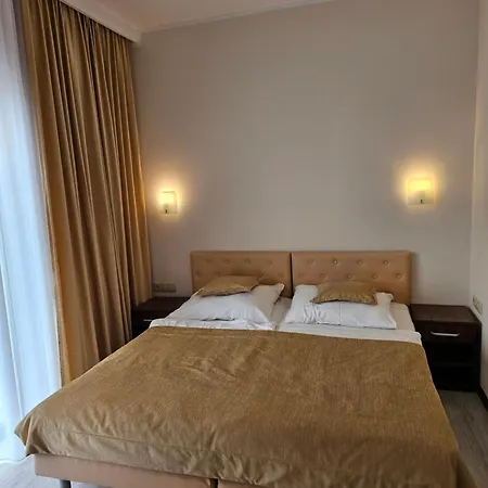 Korona 3* Rewal