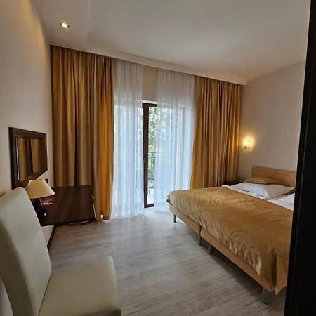 Korona 3*